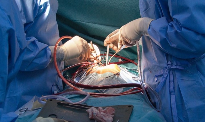 Doç. Dr. Erinç CAN Kalp ve Damar Hastalıkları Uzmanı