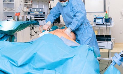 Doç. Dr. Erinç CAN Kalp ve Damar Hastalıkları Uzmanı